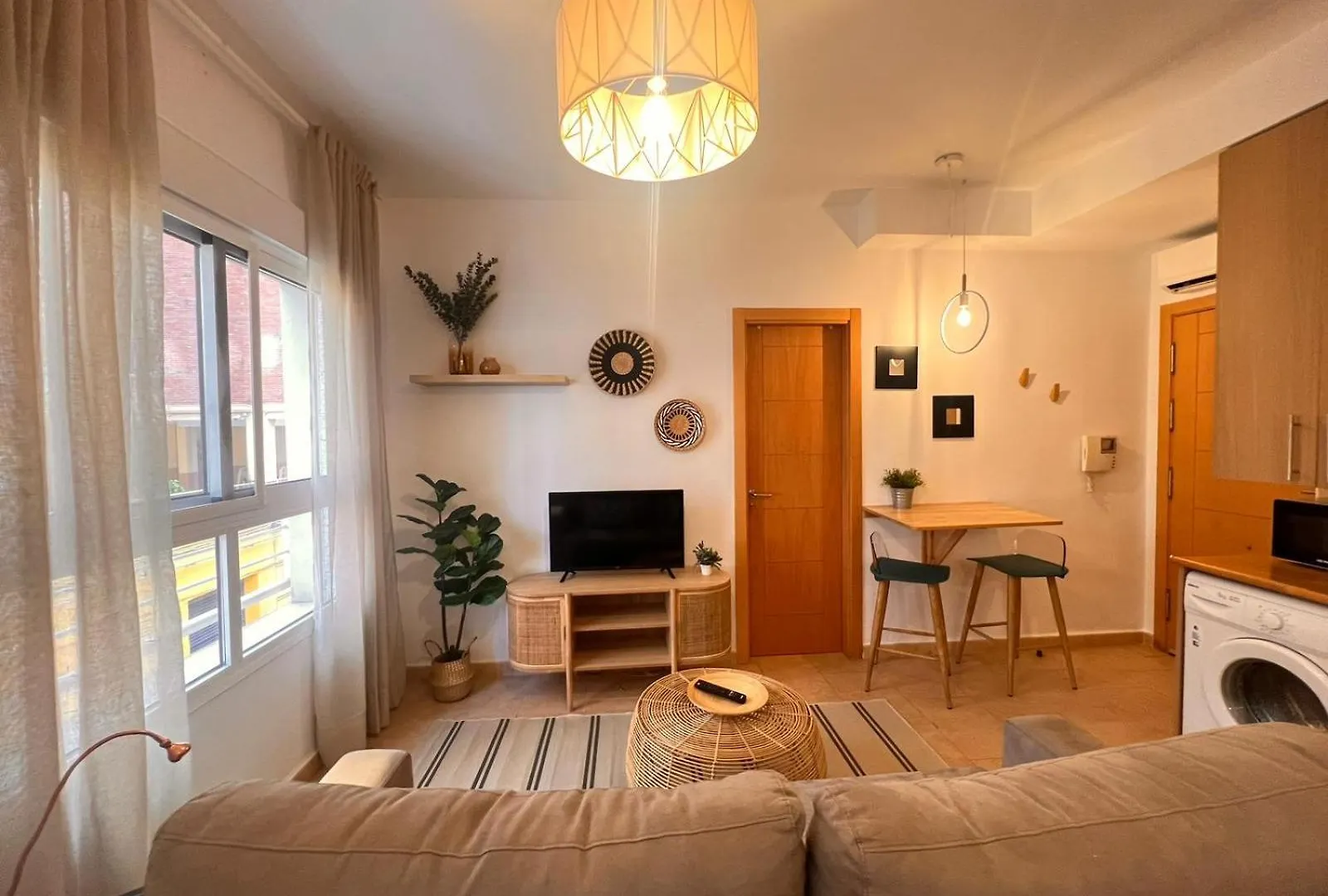 Apartaments Loft Plaza Bailen Centro Malaga 0*,  Spain